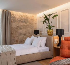 Golden Gate Luxury Rooms - Unique UNESCO Location